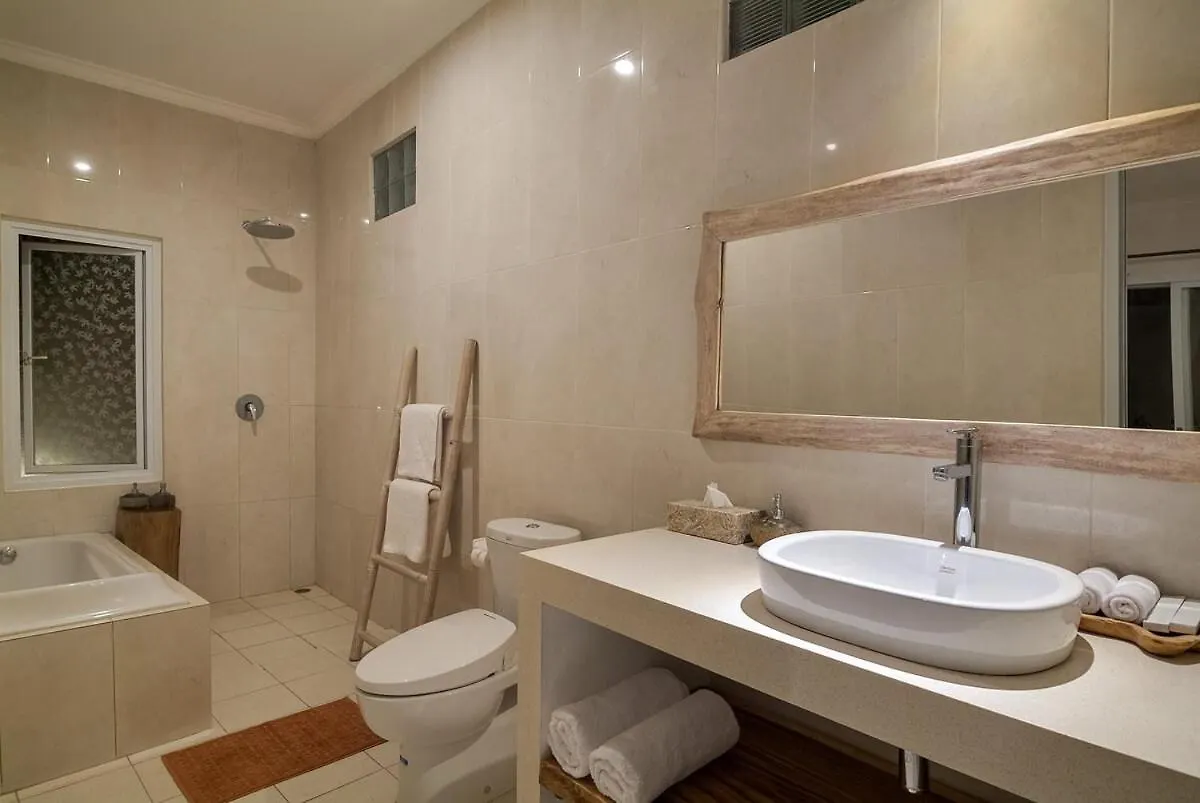 Vila 3Br Villa4 Oberoi Seminyak,18M Walk To The Beach